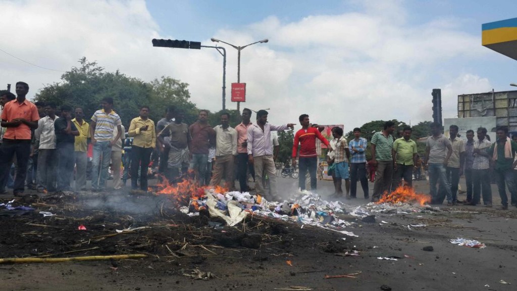 Protests Intensify After Karnataka Releases Cauvery Water To Tamil Nadu