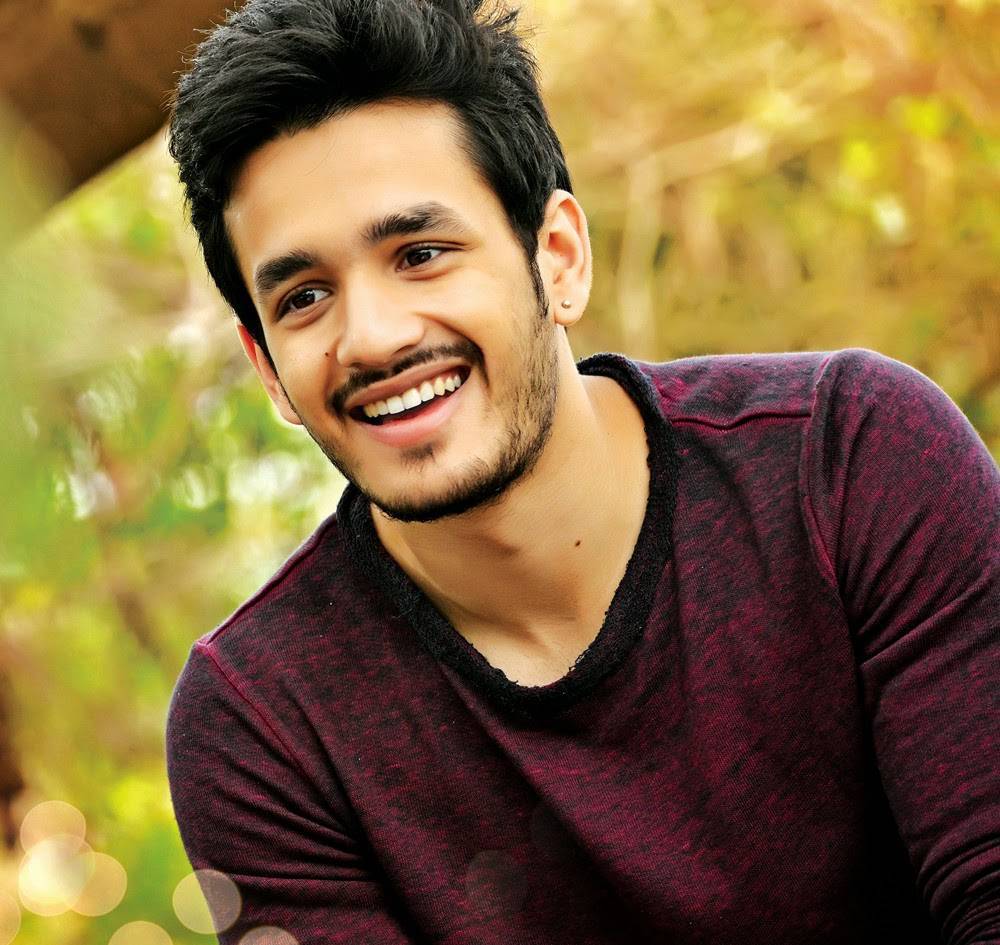 Akhil Akkineni Gets Shocked